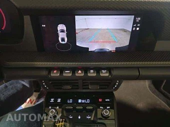 2026 Porsche 911 GT3 with Touring Package – miniatura 10