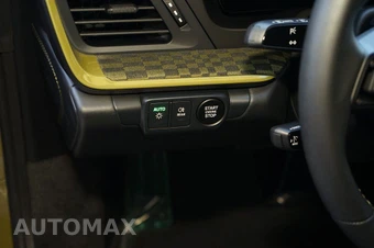 2026 Porsche 911 Spirit 70 - miniatura 28