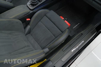 2026 Porsche 911 Targa 4 GTS - miniatura 17