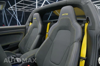 2026 Porsche 911 Targa 4 GTS - miniatura 8