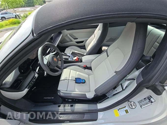 2026 Porsche 911 Targa 4 GTS – miniatura 6