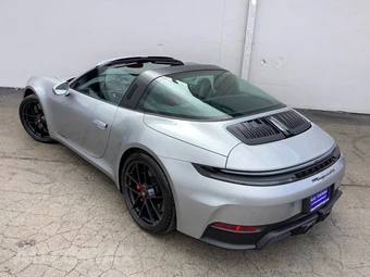 2026 Porsche 911 Targa 4 GTS - miniatura 12