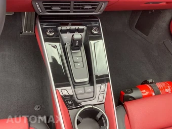 2026 Porsche 911 Targa 4 GTS - miniatura 38