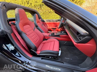 2026 Porsche 911 Targa 4 GTS - miniatura 13