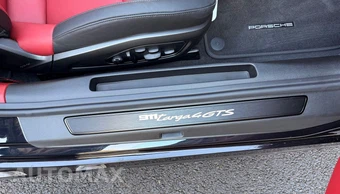 2026 Porsche 911 Targa 4 GTS - miniatura 14