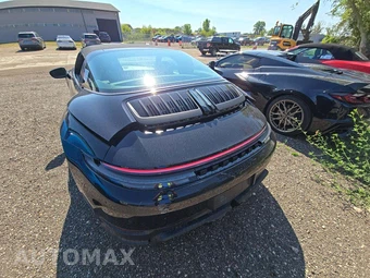 2026 Porsche 911 Targa 4 GTS - miniatura 14
