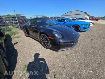 2026 Porsche 911 Targa 4 GTS - miniatura 4