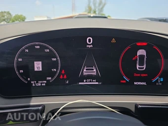 2026 Porsche Cayenne GTS Coupe – miniatura 12