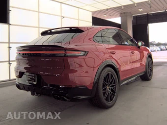 2026 Porsche Cayenne GTS Coupe – miniatura 4
