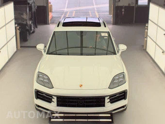 2026 Porsche Cayenne S - miniatura 2
