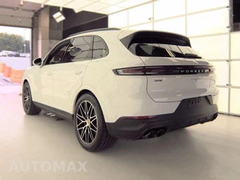 2026 Porsche Cayenne S - miniatura 6