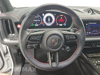 2026 Porsche Cayenne Turbo E-Hybrid - miniatura 10