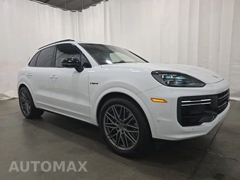 2026 Porsche Cayenne Turbo E-Hybrid - miniatura 3