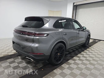 2026 Porsche Cayenne – miniatura 4