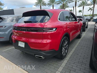 2026 Porsche Cayenne – miniatura 3