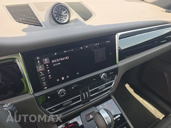 2026 Porsche Macan T – miniatura 11