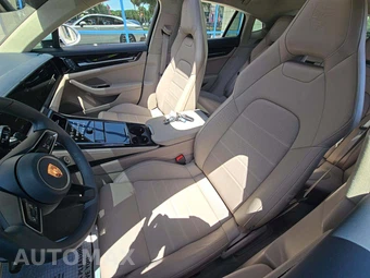 2026 Porsche Panamera 4 E-Hybrid - miniatura 6