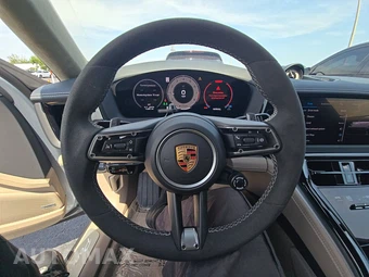2026 Porsche Panamera GTS – miniatura 10