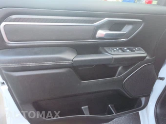 2026 Ram 1500 Big Horn Crew Cab Short Bed - miniatura 9