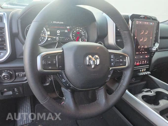 2026 Ram 1500 Big Horn Crew Cab Short Bed - miniatura 10