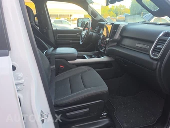 2026 Ram 1500 Big Horn Crew Cab Short Bed - miniatura 8