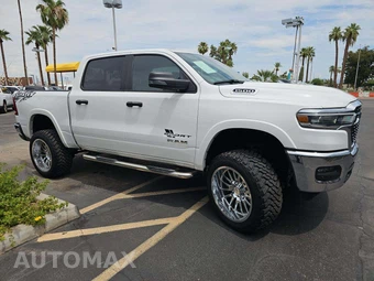 2026 Ram 1500 Big Horn Crew Cab Short Bed - miniatura 4