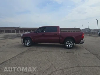 2026 Ram 1500 Big Horn Crew Cab Short Bed - miniatura 3