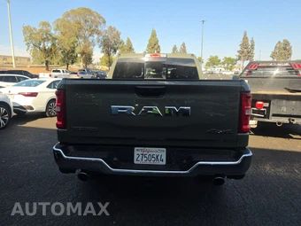 2026 Ram 1500 Big Horn Crew Cab Short Bed - miniatura 5