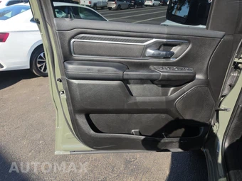 2026 Ram 1500 Big Horn Crew Cab Short Bed - miniatura 9