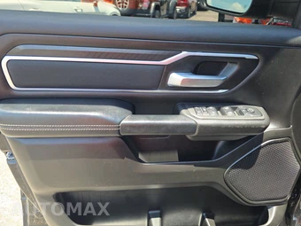 2026 Ram 1500 Big Horn Crew Cab Short Bed - miniatura 9