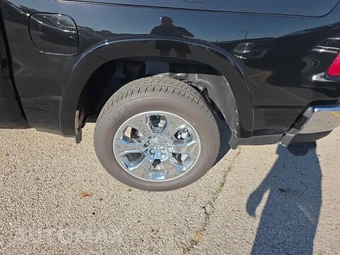 2026 Ram 1500 Big Horn Crew Cab Short Bed - miniatura 11