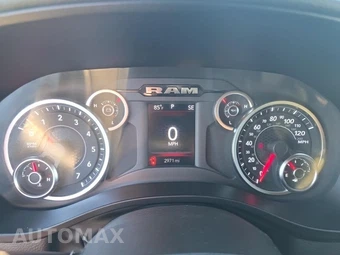 2026 Ram 1500 Big Horn Crew Cab Short Bed - miniatura 15