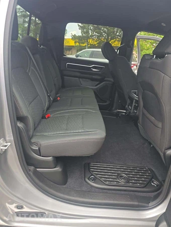 2026 Ram 1500 Big Horn Crew Cab Short Bed - miniatura 13