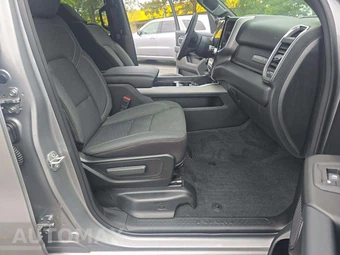 2026 Ram 1500 Big Horn Crew Cab Short Bed - miniatura 15