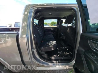 2026 Ram 1500 Big Horn Crew Cab Short Bed - miniatura 13