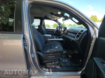 2026 Ram 1500 Big Horn Crew Cab Short Bed - miniatura 15