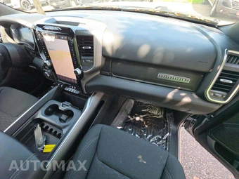 2026 Ram 1500 Big Horn Crew Cab Short Bed - miniatura 16