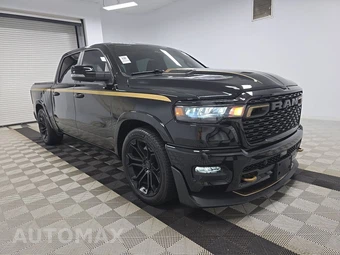 2026 Ram 1500 Big Horn Crew Cab Short Bed – miniatura 3