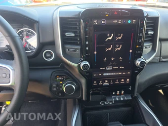 2026 Ram 1500 Big Horn Crew Cab Short Bed - miniatura 11