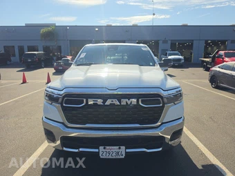 2026 Ram 1500 Big Horn Crew Cab Short Bed - miniatura 2