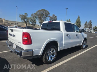2026 Ram 1500 Big Horn Crew Cab Short Bed - miniatura 4