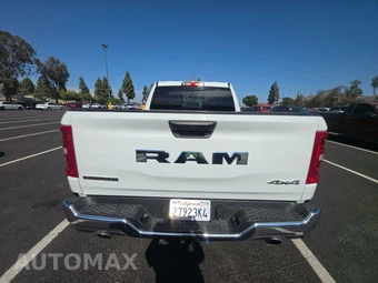 2026 Ram 1500 Big Horn Crew Cab Short Bed - miniatura 5