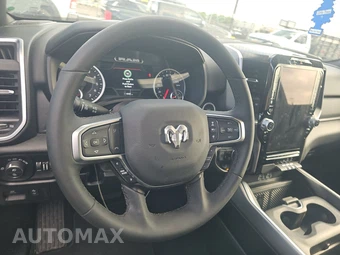 2026 Ram 1500 Big Horn Crew Cab Short Bed - miniatura 10