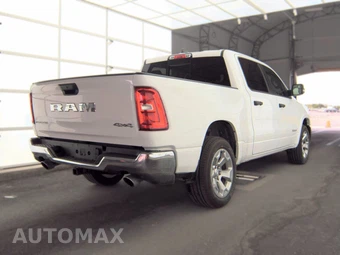 2026 Ram 1500 Big Horn Crew Cab Short Bed - miniatura 4