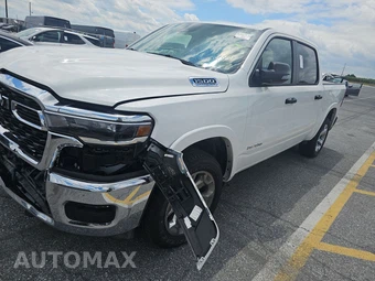 2026 Ram 1500 Big Horn Crew Cab Short Bed - samochód z USA z aukcji Manheim, oferta Kup Teraz w AUTOMAX