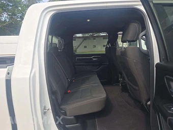 2026 Ram 1500 Big Horn Crew Cab Short Bed - miniatura 16