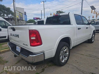 2026 Ram 1500 Big Horn Crew Cab Short Bed - miniatura 3