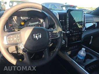 2026 Ram 1500 Laramie Crew Cab Short Bed - miniatura 11