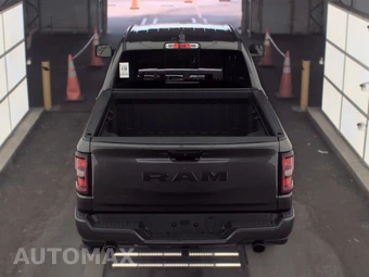 2026 Ram 1500 Laramie Crew Cab Short Bed - miniatura 5