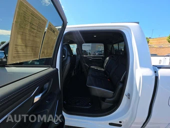 2026 Ram 1500 Laramie Crew Cab Short Bed – miniatura 10